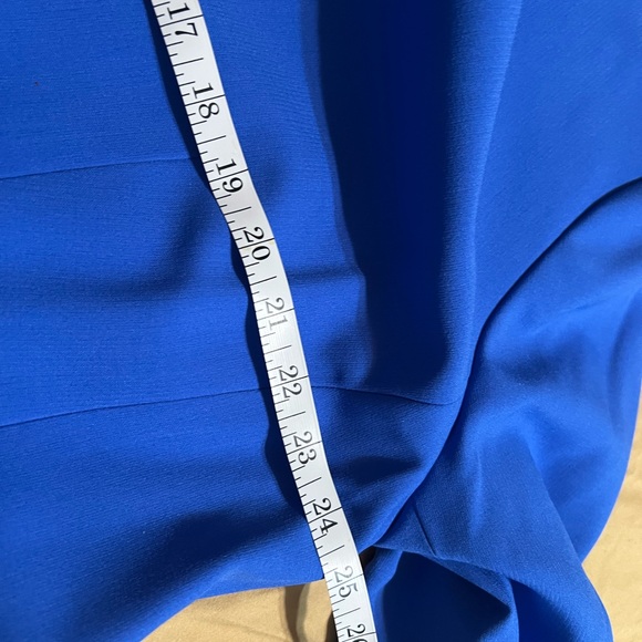 Le Suit, New, Two-Piece Pantsuit - Picture 6 of 14